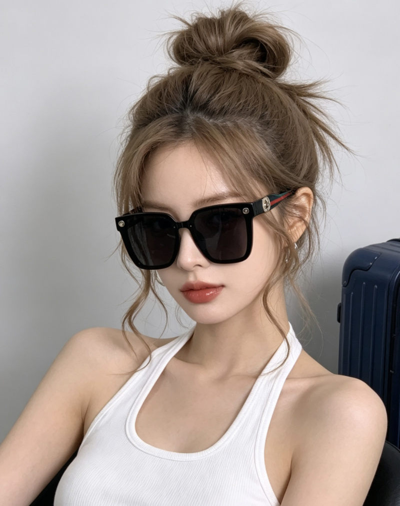 Солнечные очки Gucci G1620