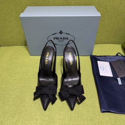 Черные туфли-шпильки с бантом Prada