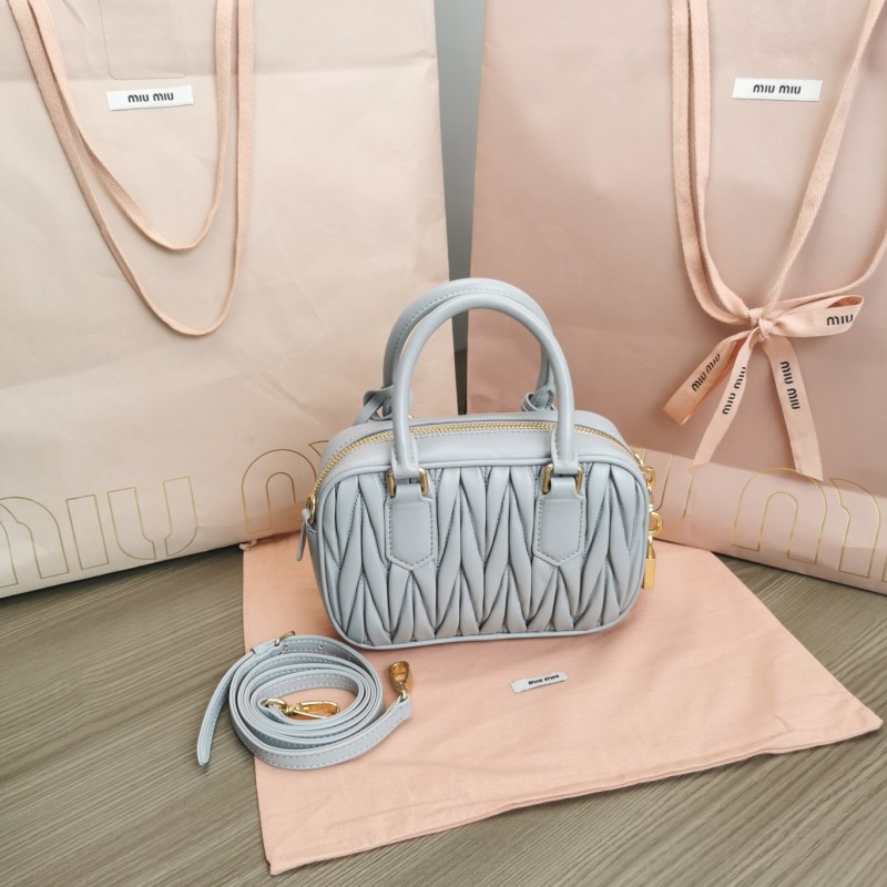 Сумка Miu Miu Matelassé ручная