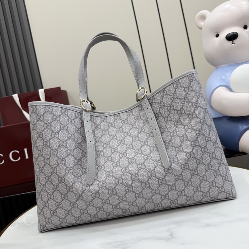 Сумка-тоут GG Emblem серого цвета Gucci