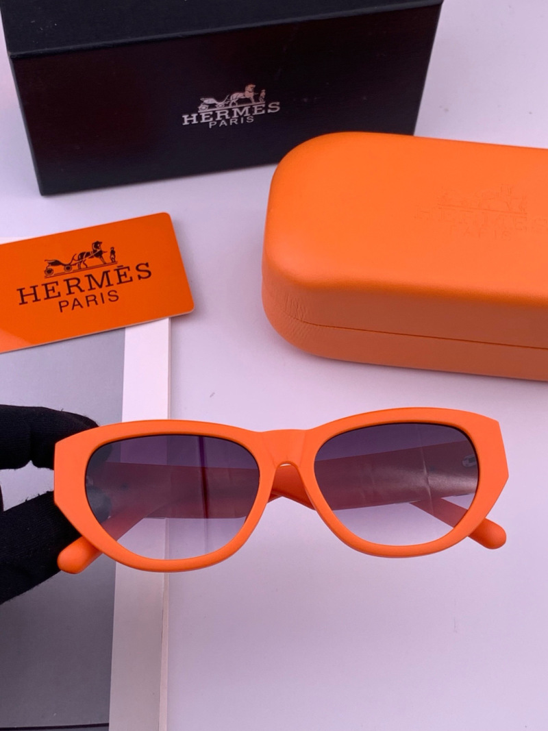 Солнцезащитные очки женские оранжевые с градиентными линзами Hermès