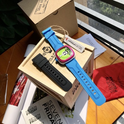 Часы SevenFriday
