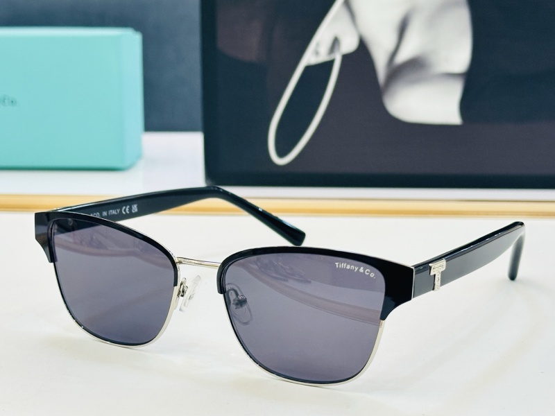 Солнцезащитные очки Tiffany & Co. TF1152B