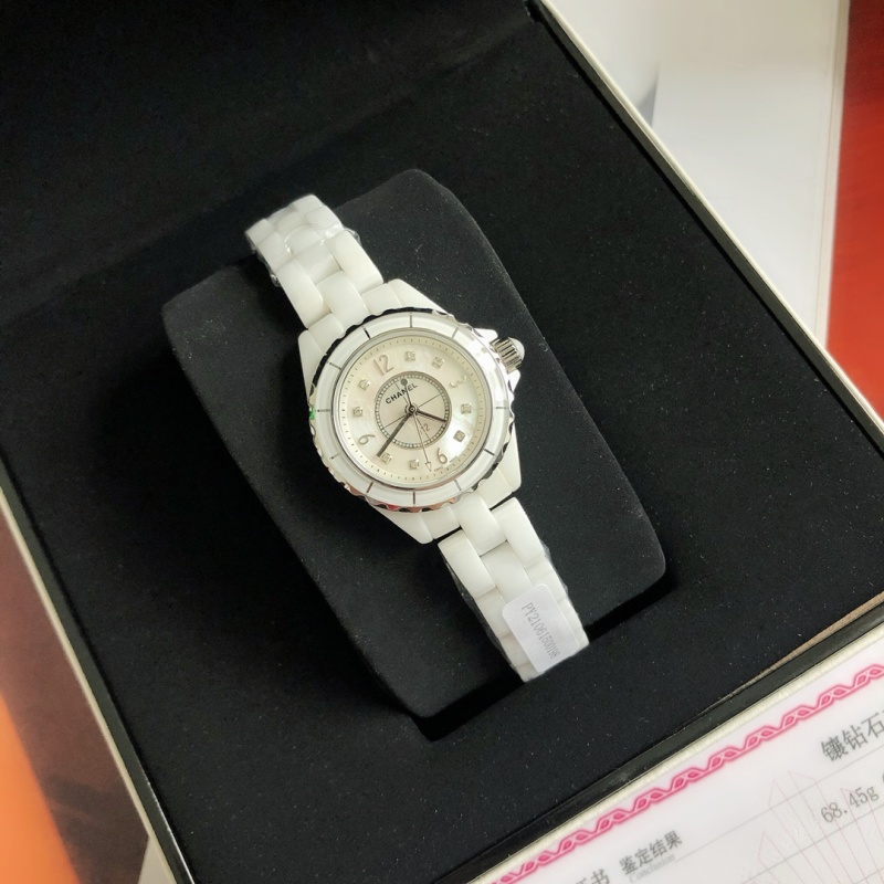 Часы Chanel