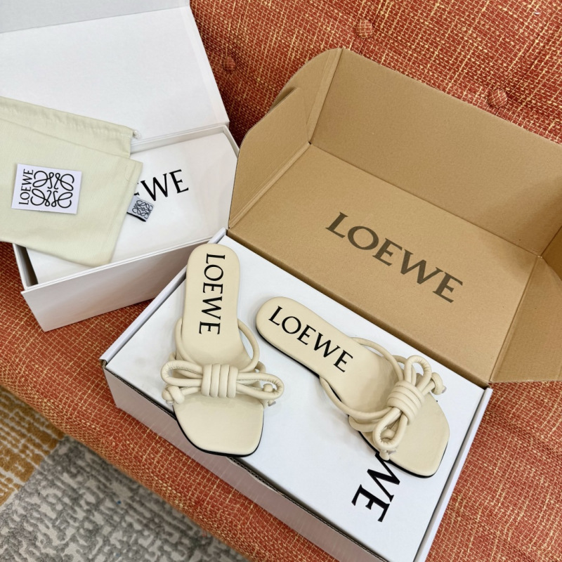 Босоножки Loewe с декором в виде узла