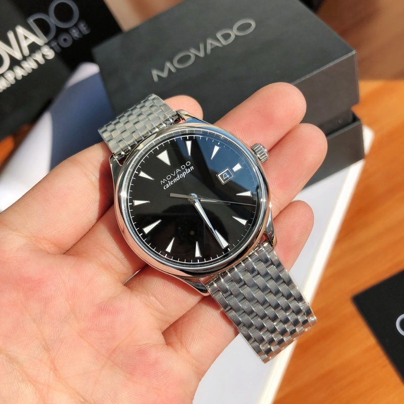 Часы Movado