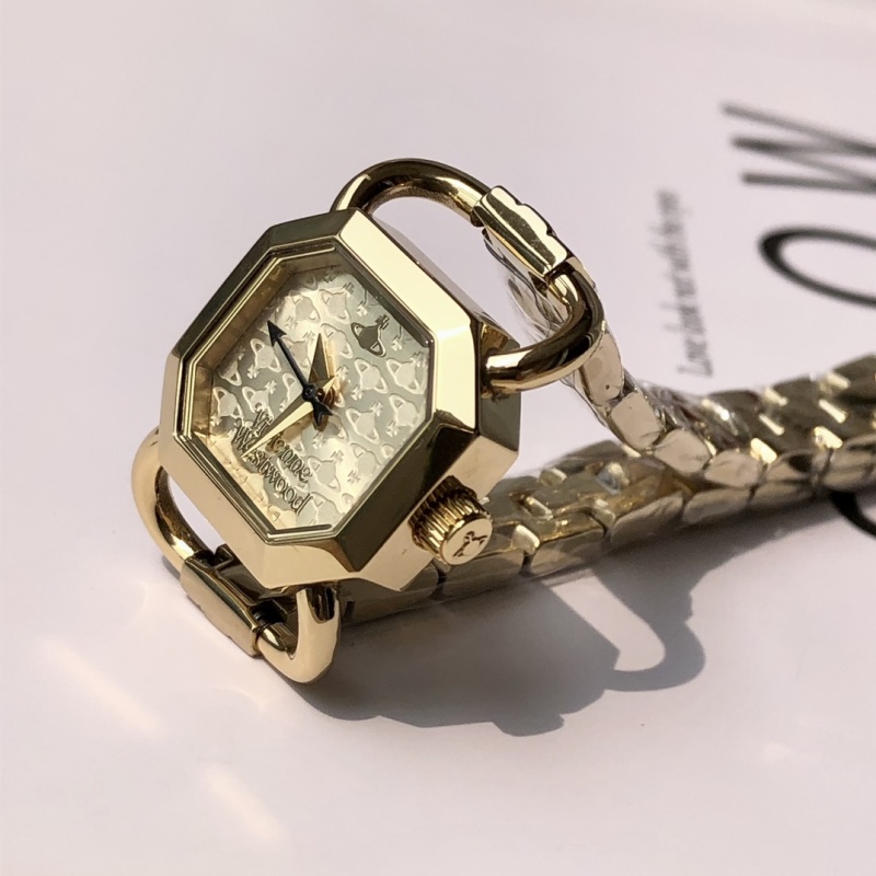 Часы Vivienne Westwood