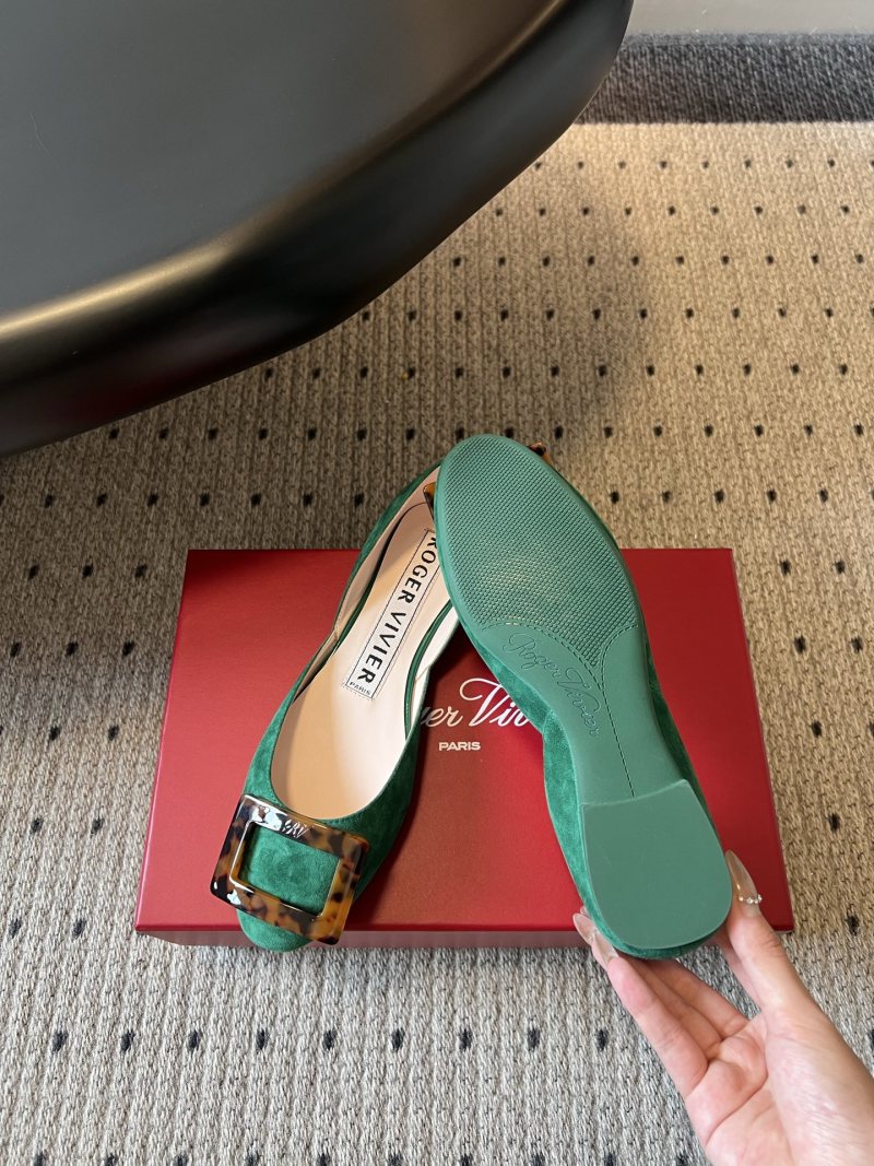 Балетки Roger Vivier с декоративной пряжкой