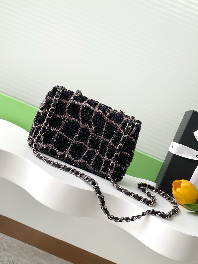 Черная сумка с блестками и цепочкой Chanel