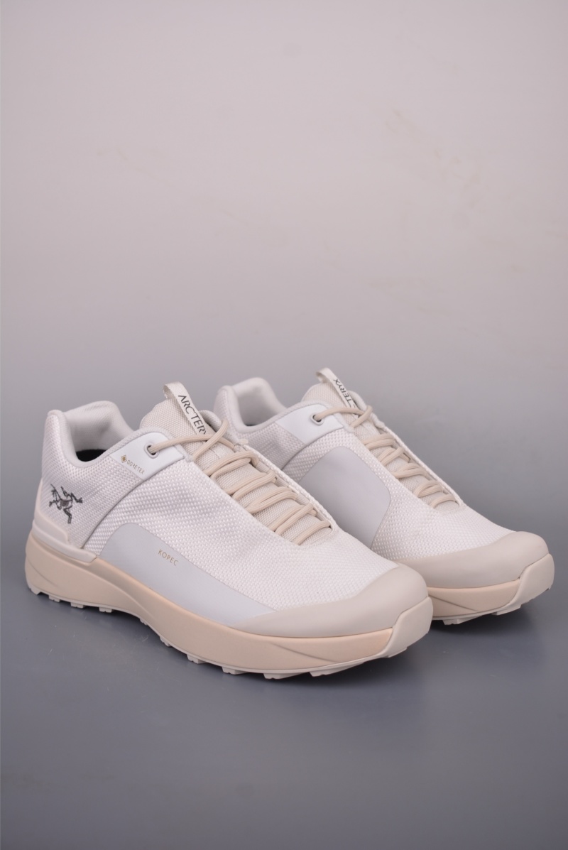 Кроссовки Arc'teryx