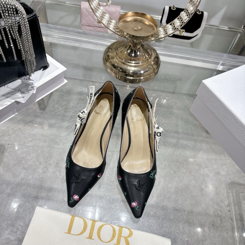 Женские туфли с вышивкой и бантом, заостренный носок Dior