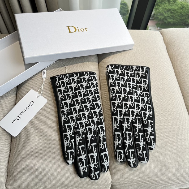 Женские перчатки из кожи с монограммой Dior