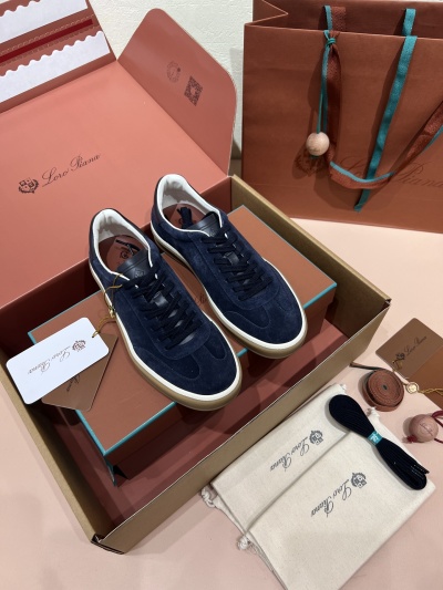 Кроссовки Loro Piana синего цвета