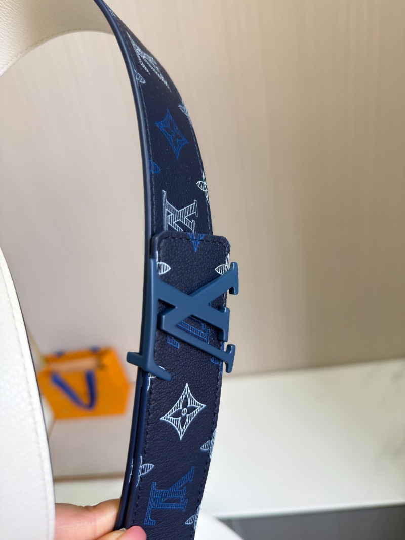 Кожаный ремень Louis Vuitton с монограммой