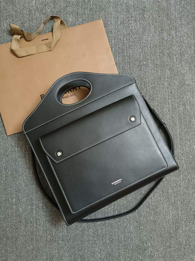 Чёрная сумка Burberry с круглой ручкой