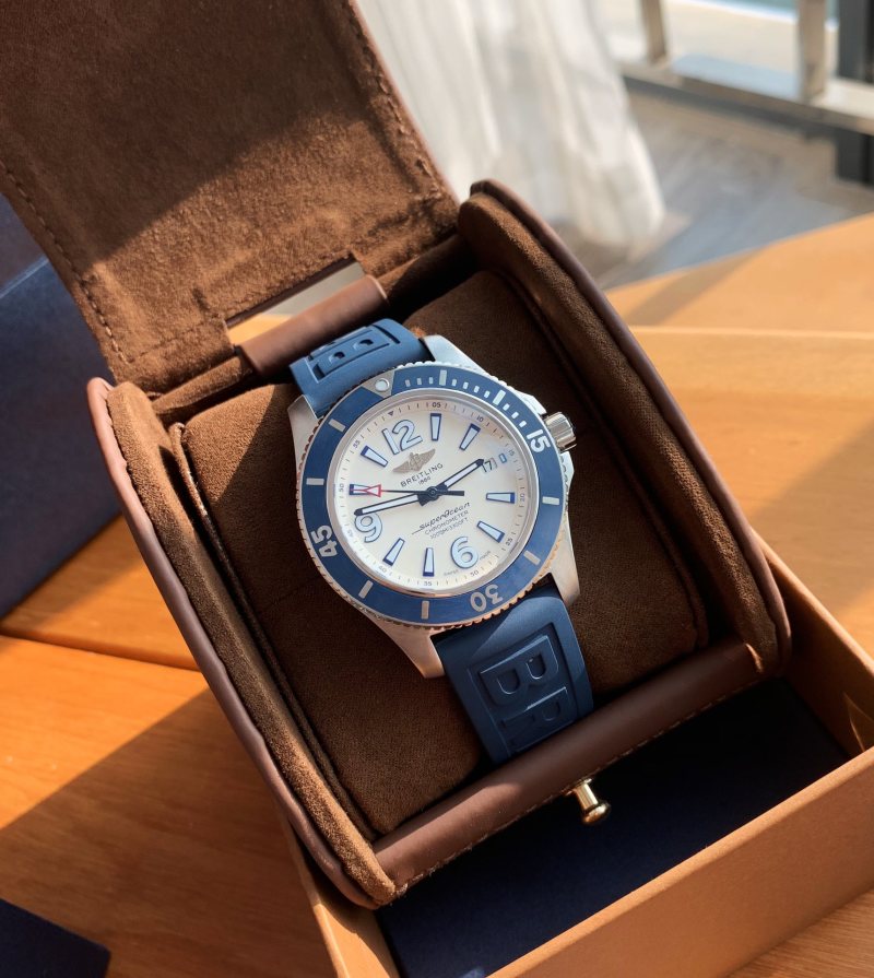 Часы Breitling