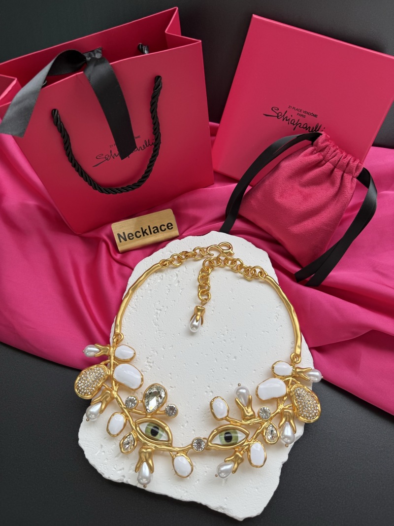 Колье с глазами и жемчугом Schiaparelli
