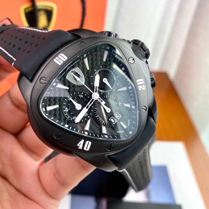 Часы Tonino Lamborghini