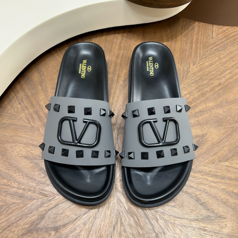 Мужские шлёпанцы Valentino Garavani