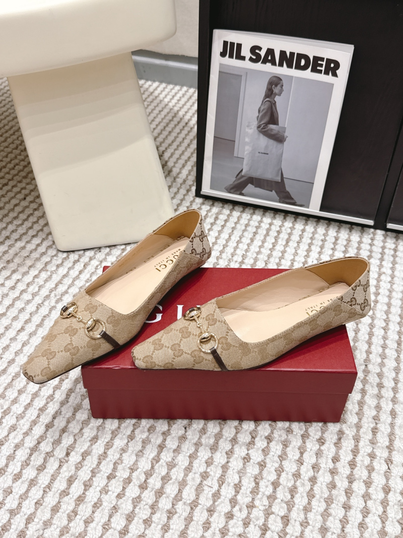 Женские туфли Gucci в классическом стиле