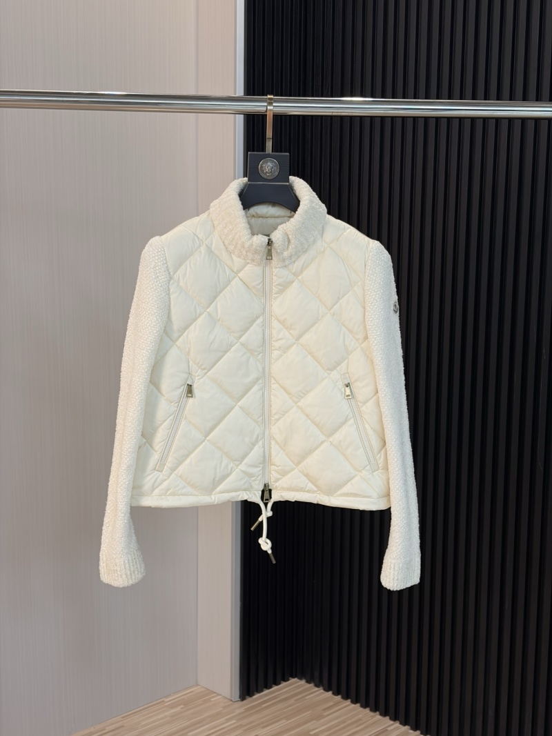 Пуховик Moncler
