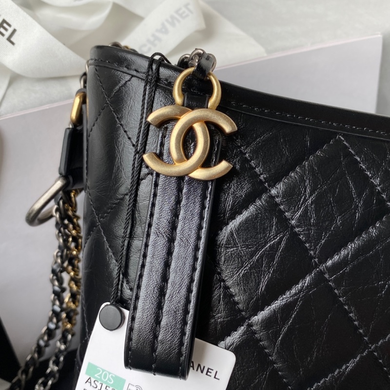 Черная сумка через плечо Chanel Gabrielle