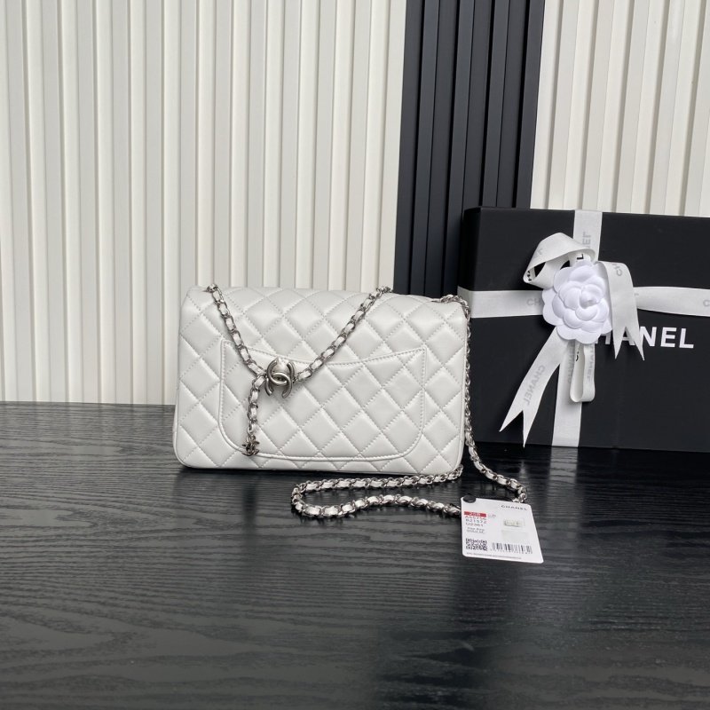 Сумка через плечо белая Chanel