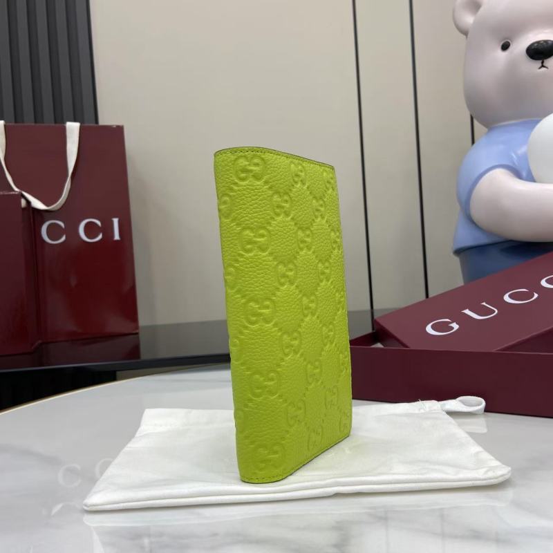 Портмоне Gucci с монограммой лимонный цвет