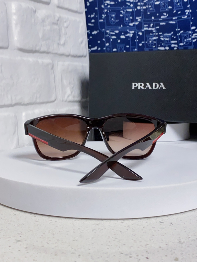 Солнцезащитные очки Prada P90