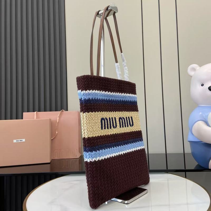 Сумка-тоут Miu Miu вязаная с логотипом