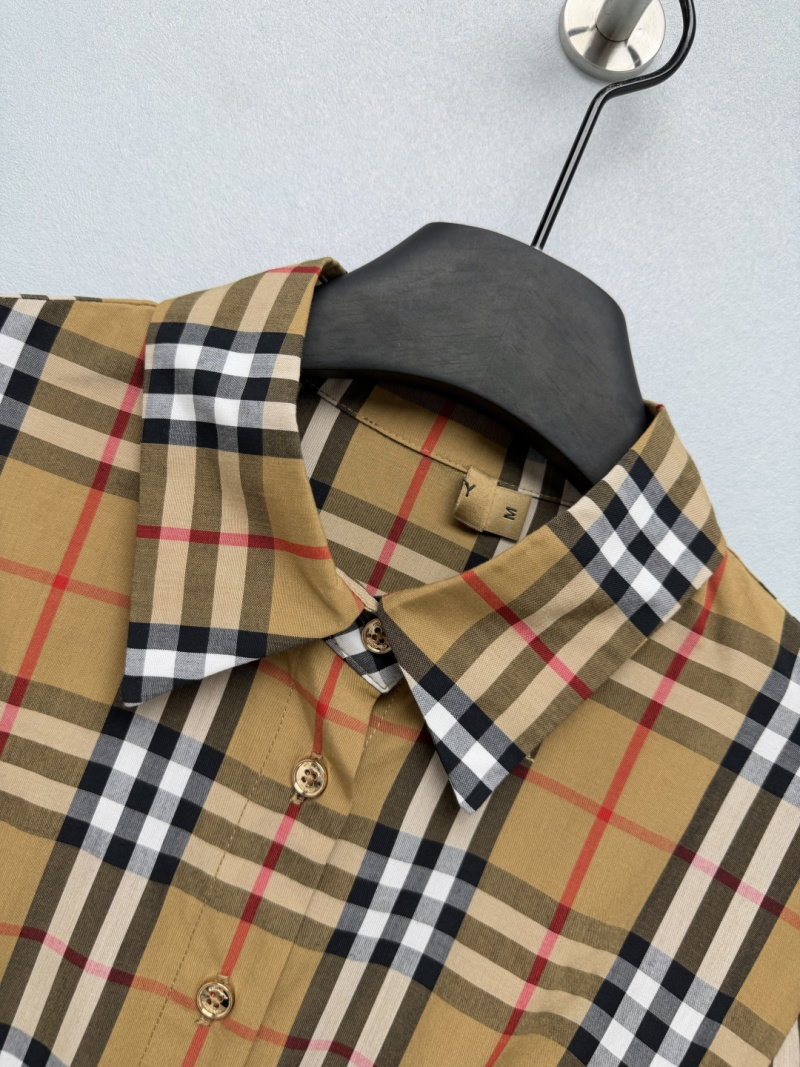 Платье Burberry с поясом