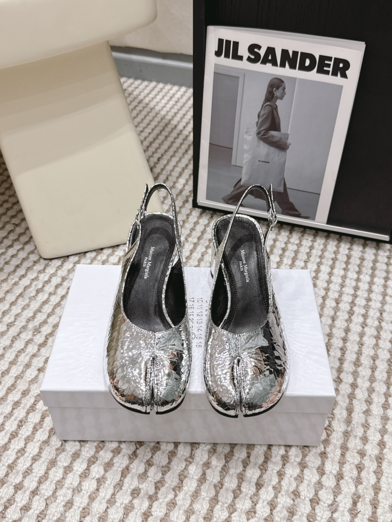 Женские туфли Maison Margiela серебристого цвета