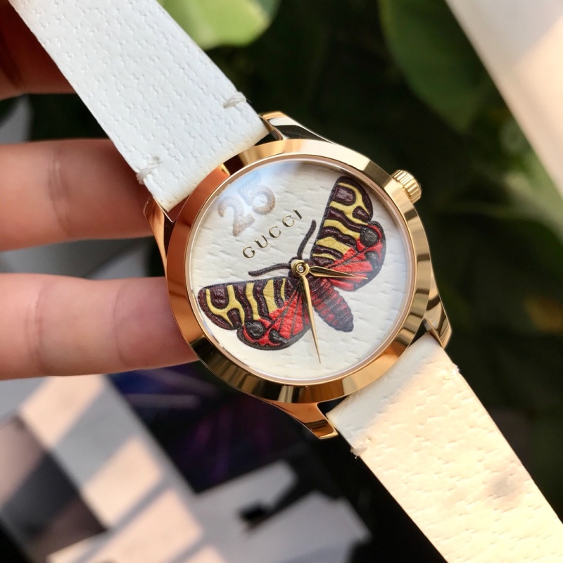 Часы Gucci