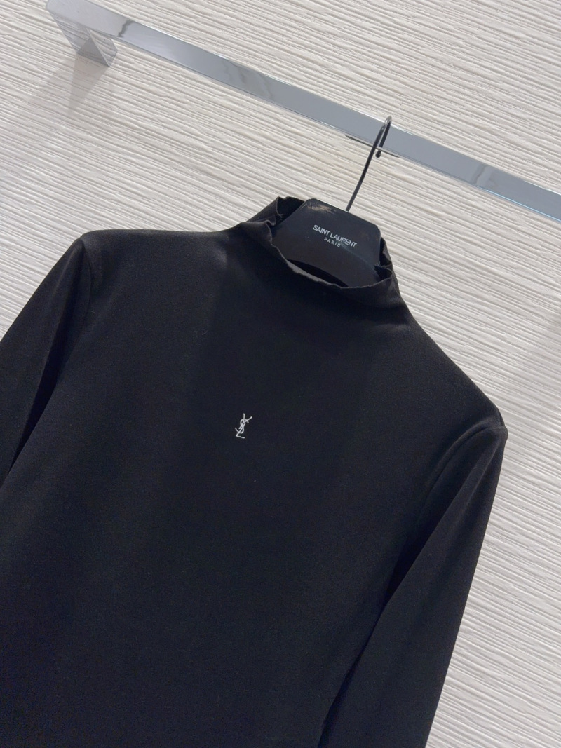 Топ Saint Laurent