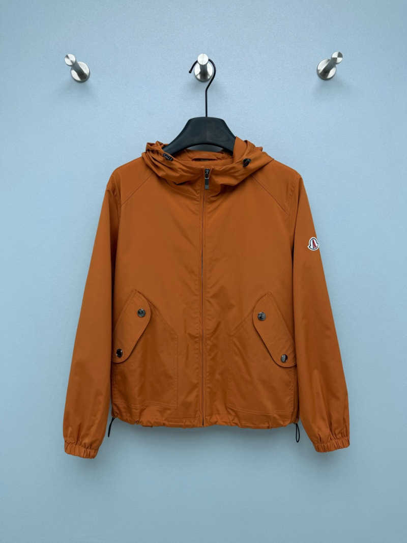 Куртка Moncler коричневая