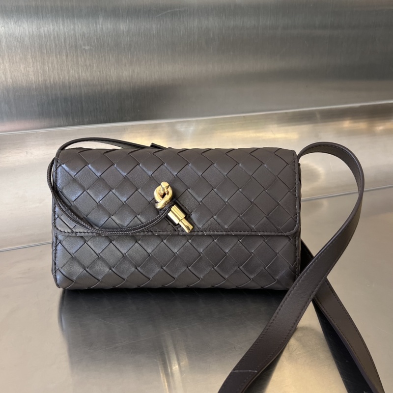 Bottega Veneta Mini Andiano сумка через плечо