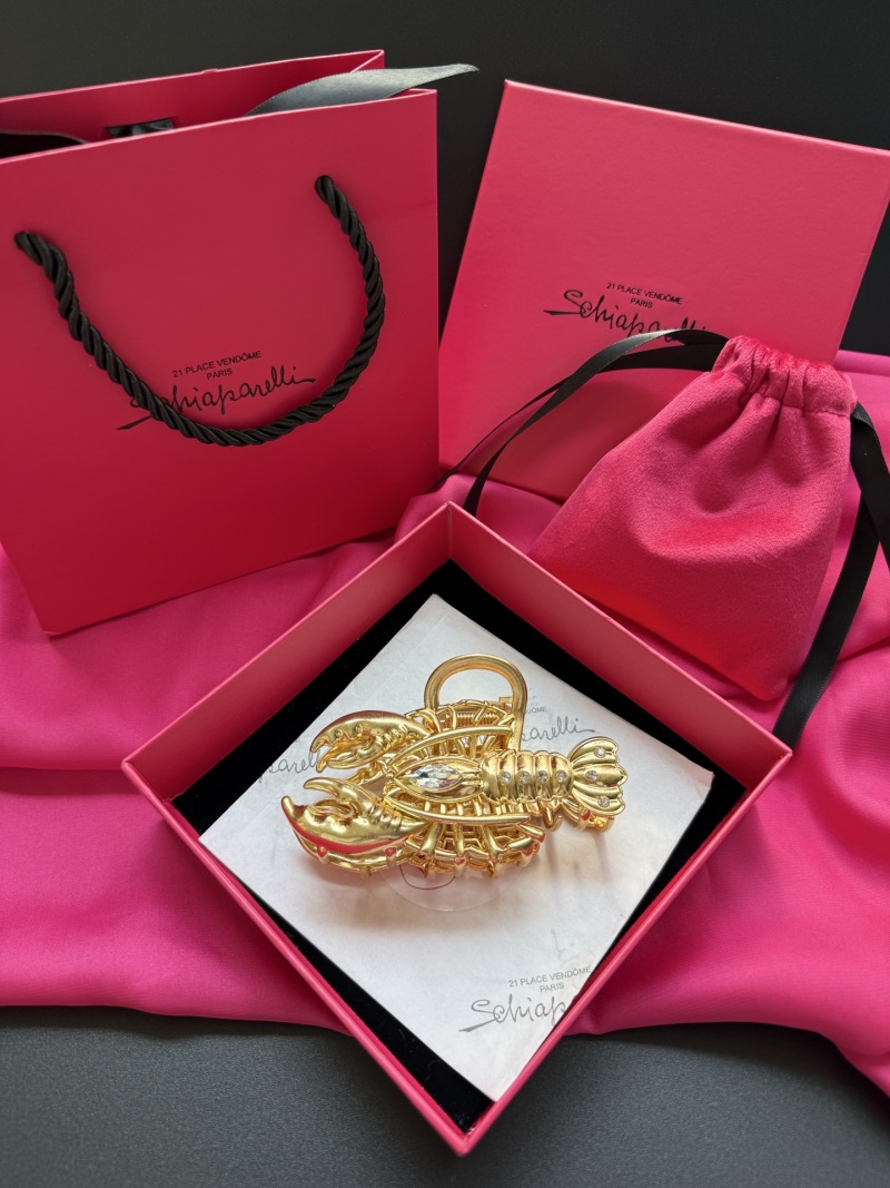 Брошь в виде краба Schiaparelli