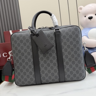 Портфель Gucci с монограммой и плечевым ремнем