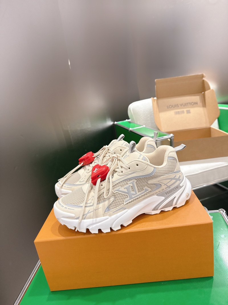 Louis Vuitton Tatic Runner кроссовки бежевые