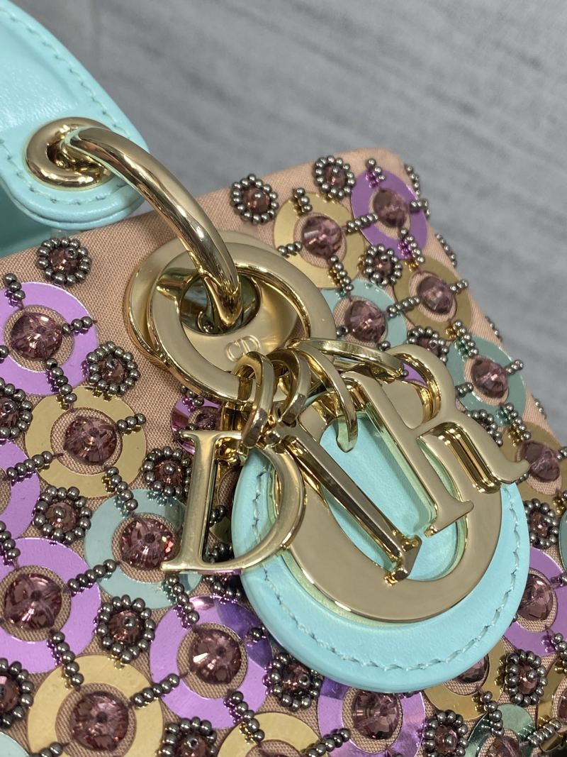 Сумка Dior Lady Dior с декором