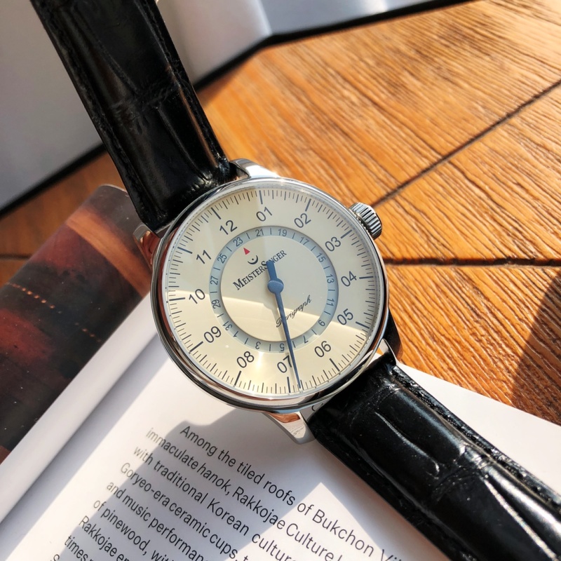 Часы MeisterSinger