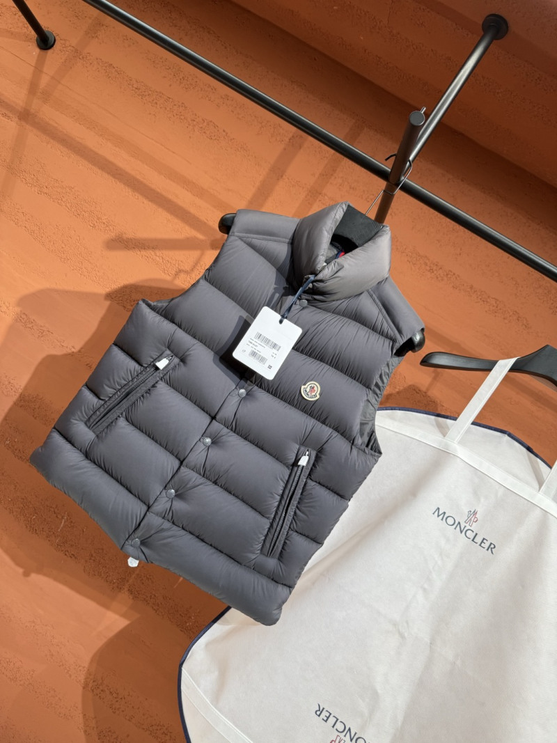 Жилет Moncler