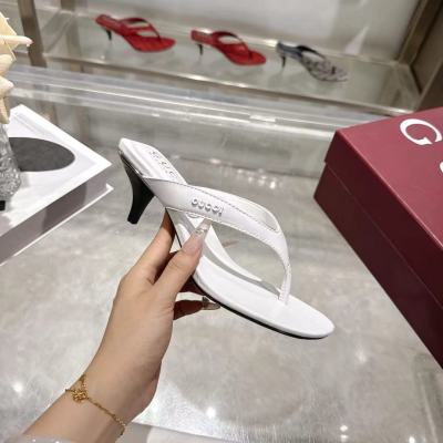 Женские сабо Gucci из натуральной кожи на каблуке
