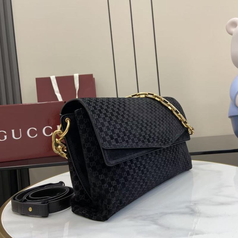 Сумка-кроссбоди Gucci с цепочкой