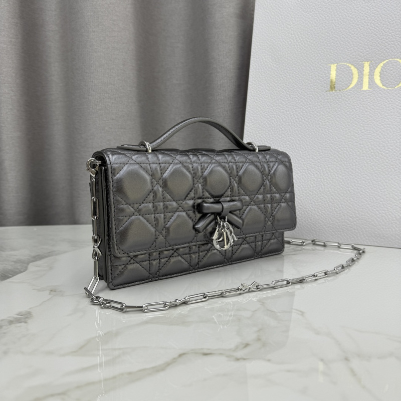 Мини сумка Dior с цепочкой и ручкой