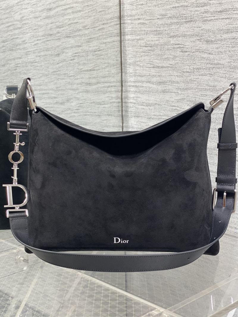 Черная сумка Dior из замши с металлическим логотип