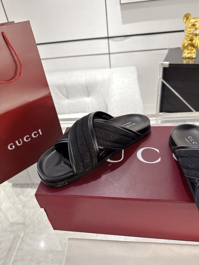 Сандалии Gucci черные с перекрещивающимся ремешком