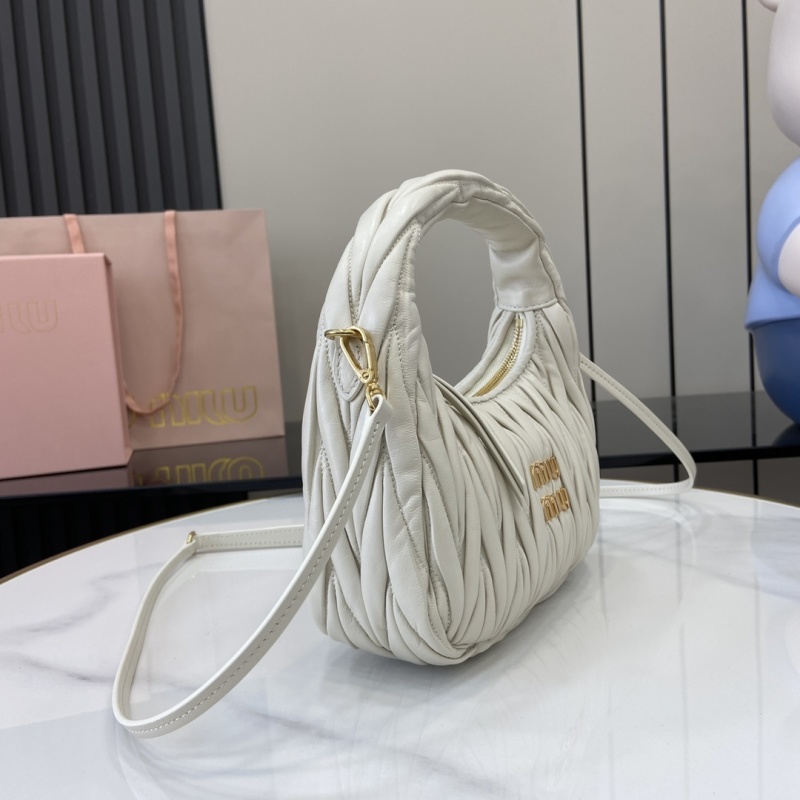 Сумка Miu Miu с плетеным декором