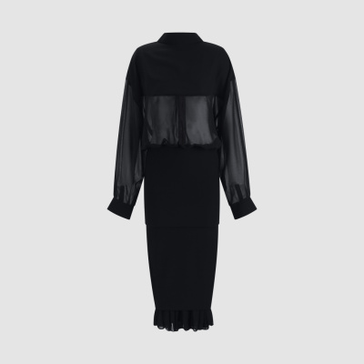 Чёрное платье Jacquemus с прозрачными рукавами