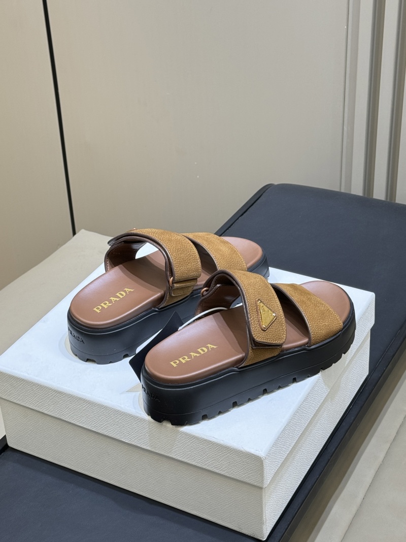 Сандалии женские Prada двухремешковые на высокой подошве
